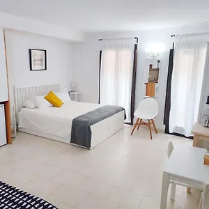 https://lateral-rooms-girona.catalonia-hotels.com