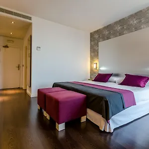 Hotel Yit Vía Sevilla Mairena