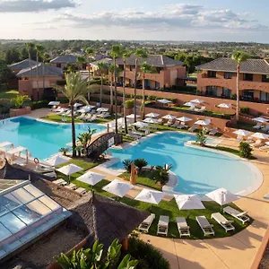 4* Отель Doubletree By Hilton Golf
