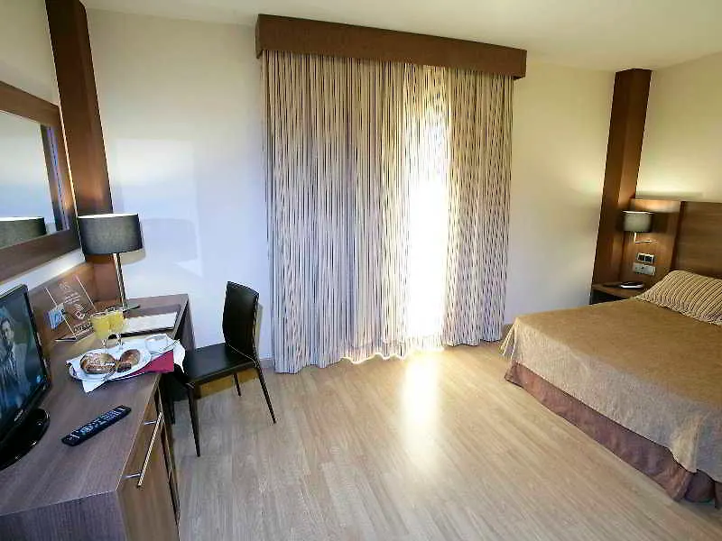 ***  Bs Principe Felipe Otel Albolote İspanya